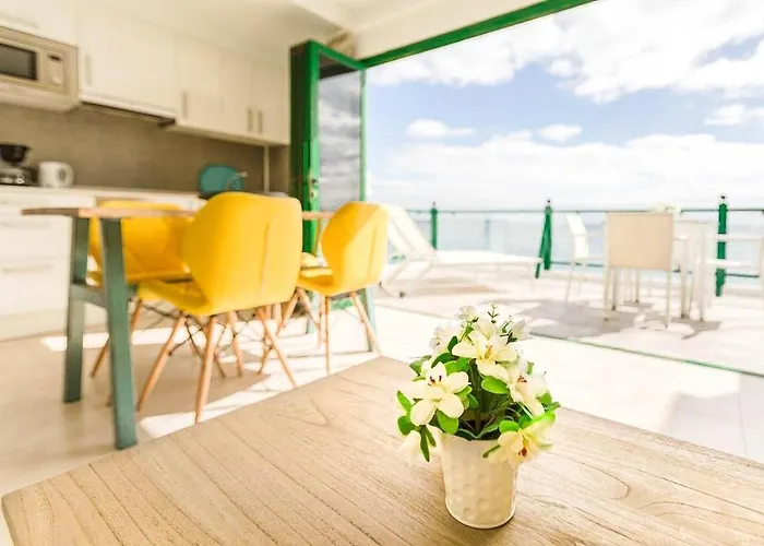 Apartman Sea Breeze Ocean View *