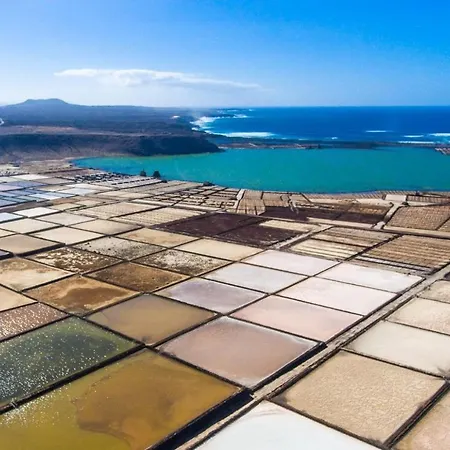 Sea Breeze Ocean View *